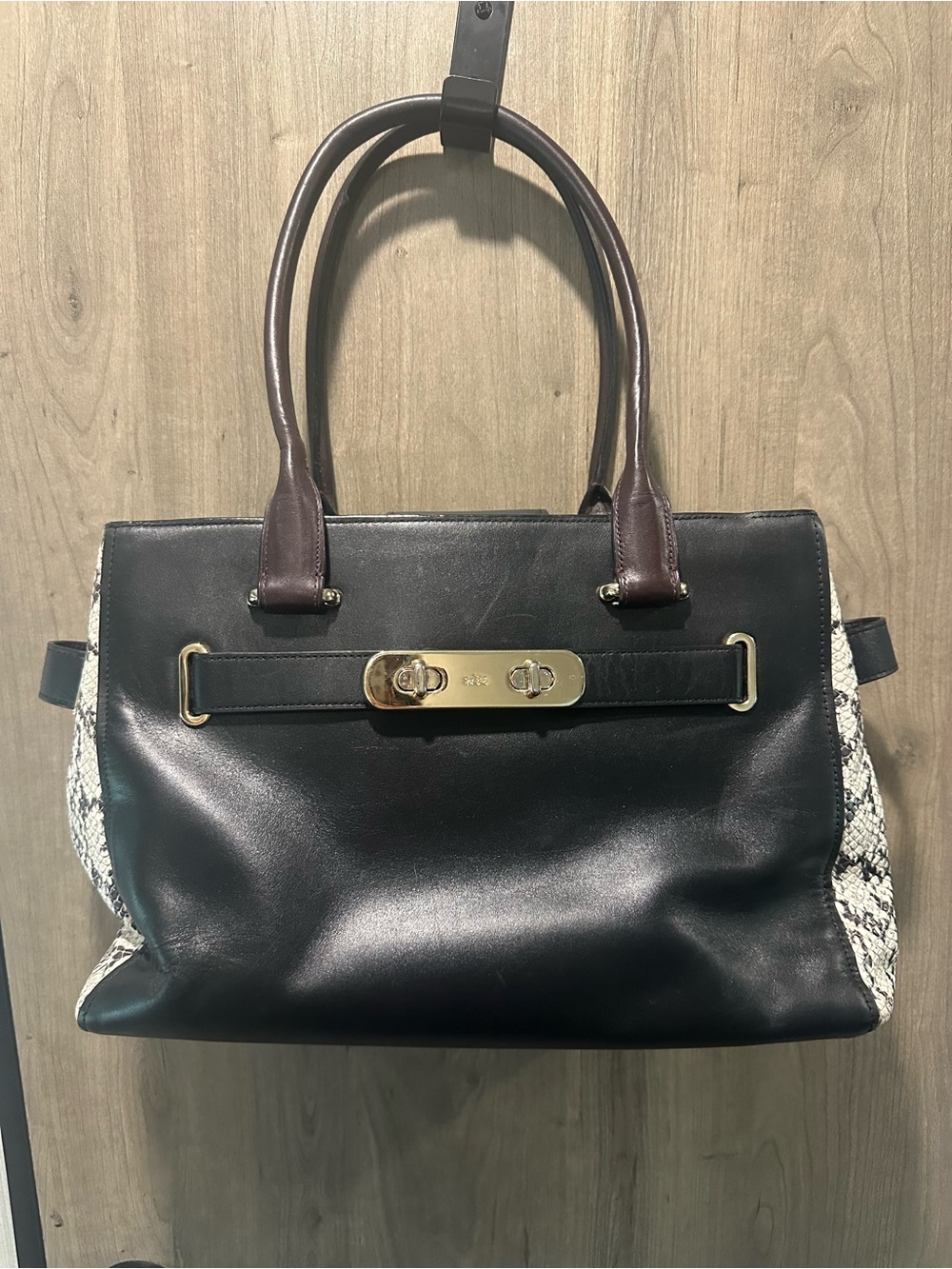 Coach Swagger Carryall 36498 Exotic Embossed Leather Black Bag